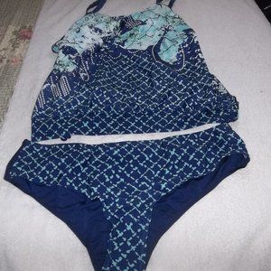 NWOT Two piece bathing suit